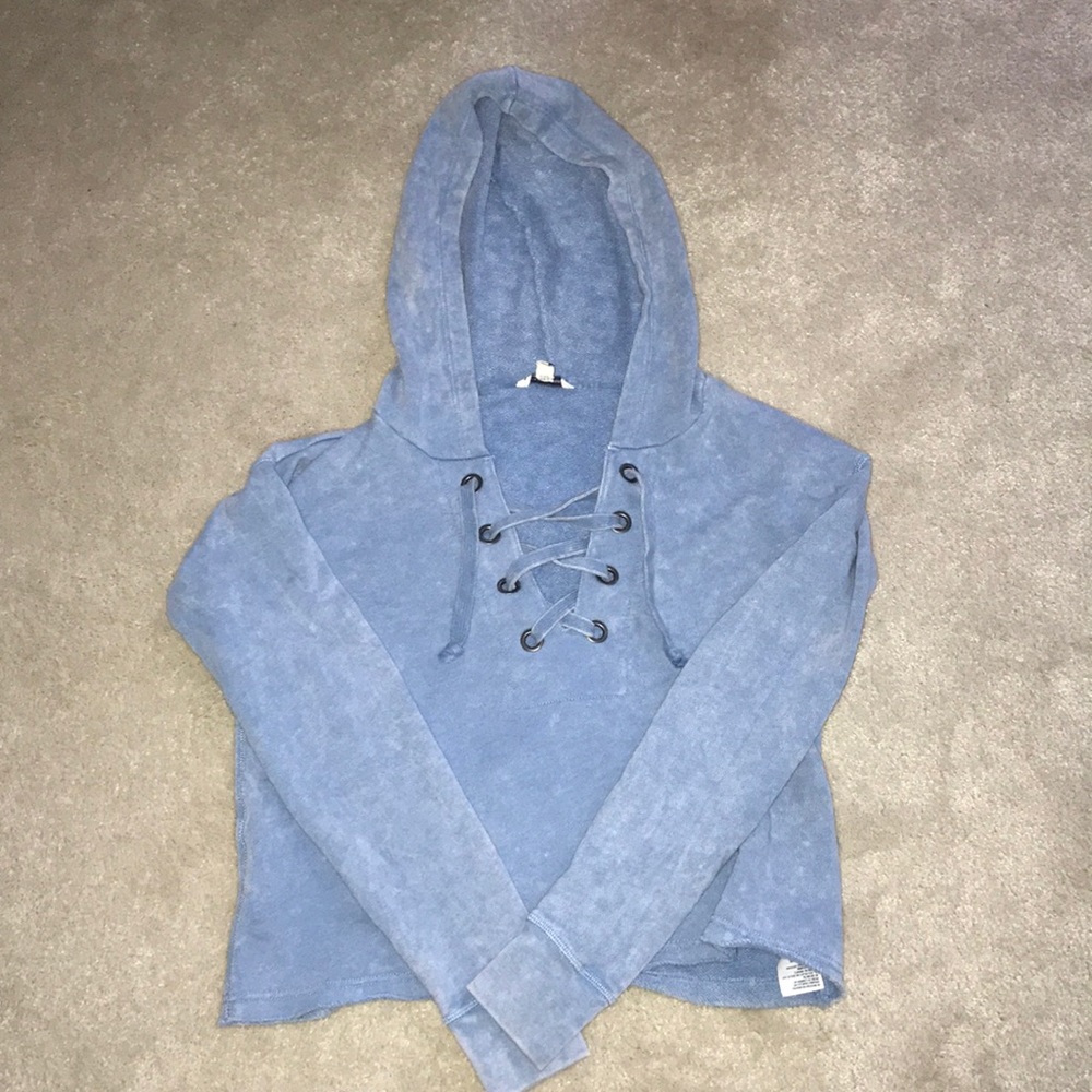 Comfy Blue Cropped Sweatshirt